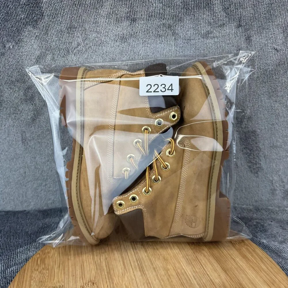 Timberland Boots Youth Size 4 Wheat Nubuck 6-Inch Padded Collar Lug Sole 12909